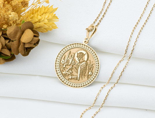 Alfred the King Necklace Pendant